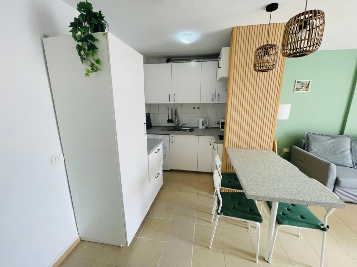 Alondras Park Mialsoma Apartment Arona  Exteriér fotografie