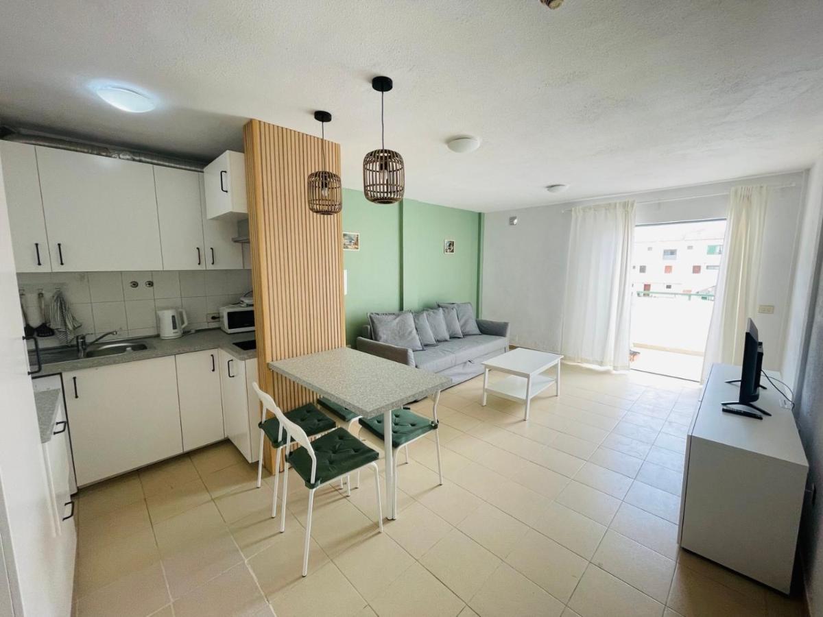 Alondras Park Mialsoma Apartment Arona  Exteriér fotografie